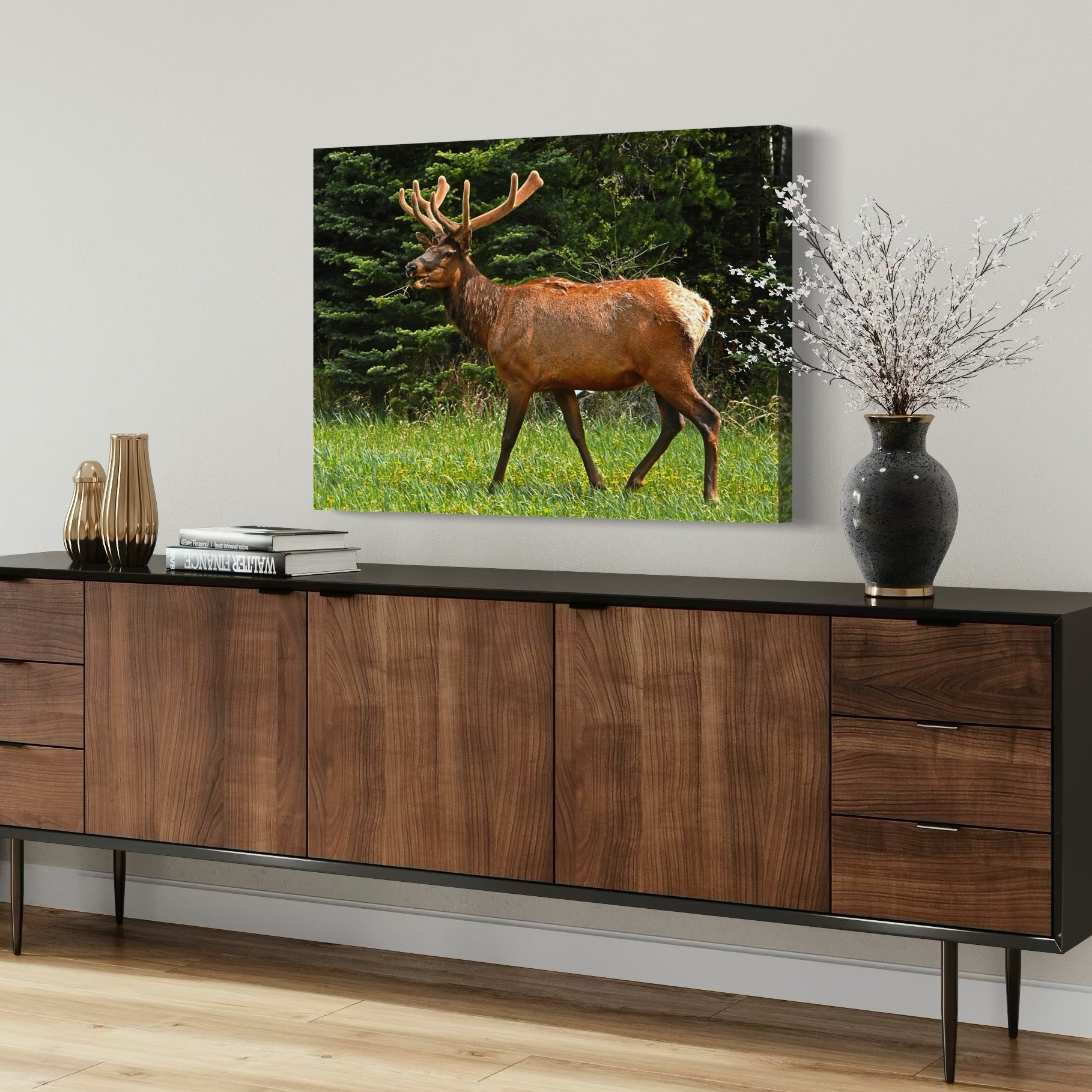 Velvet Majesty - Moderno Wall Art Wall Art