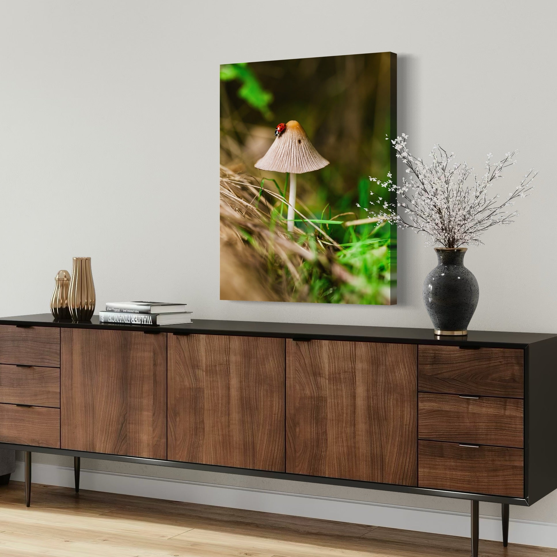 Tiny Traveler - Moderno Wall Art Wall Art