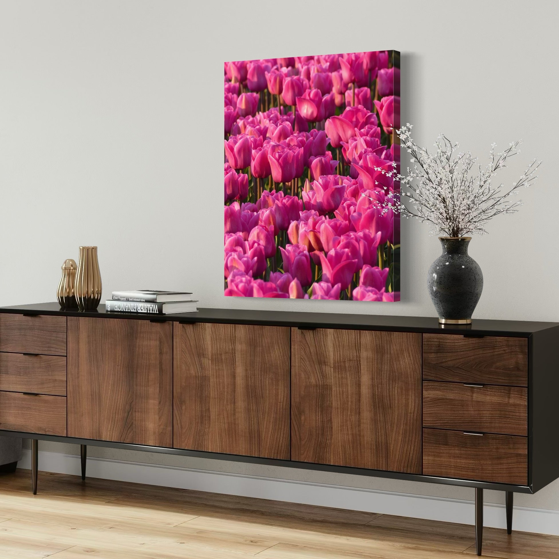 Radiant Petals - Moderno Wall Art Wall Art