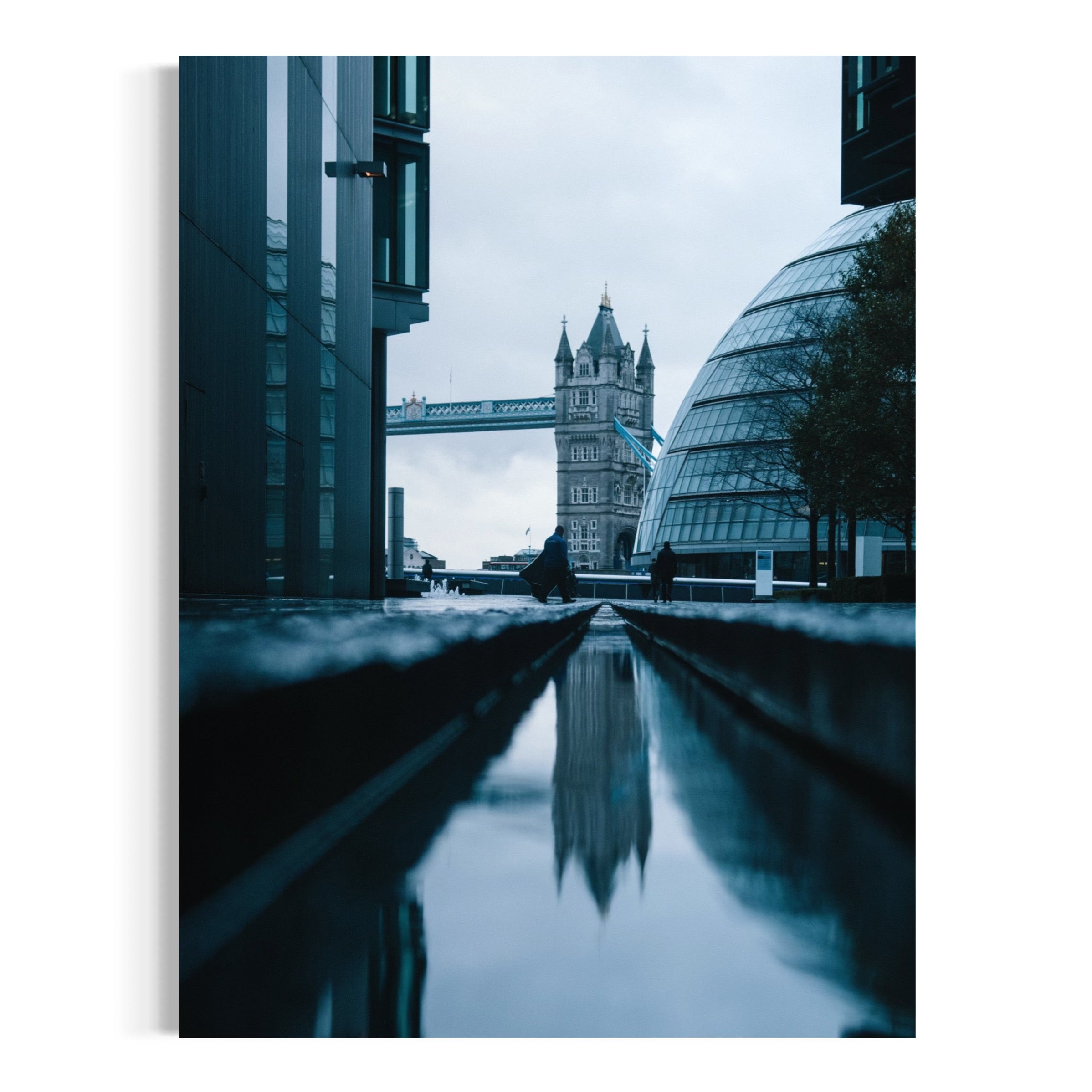 Chilled Reflections - Moderno Wall Art Wall Art