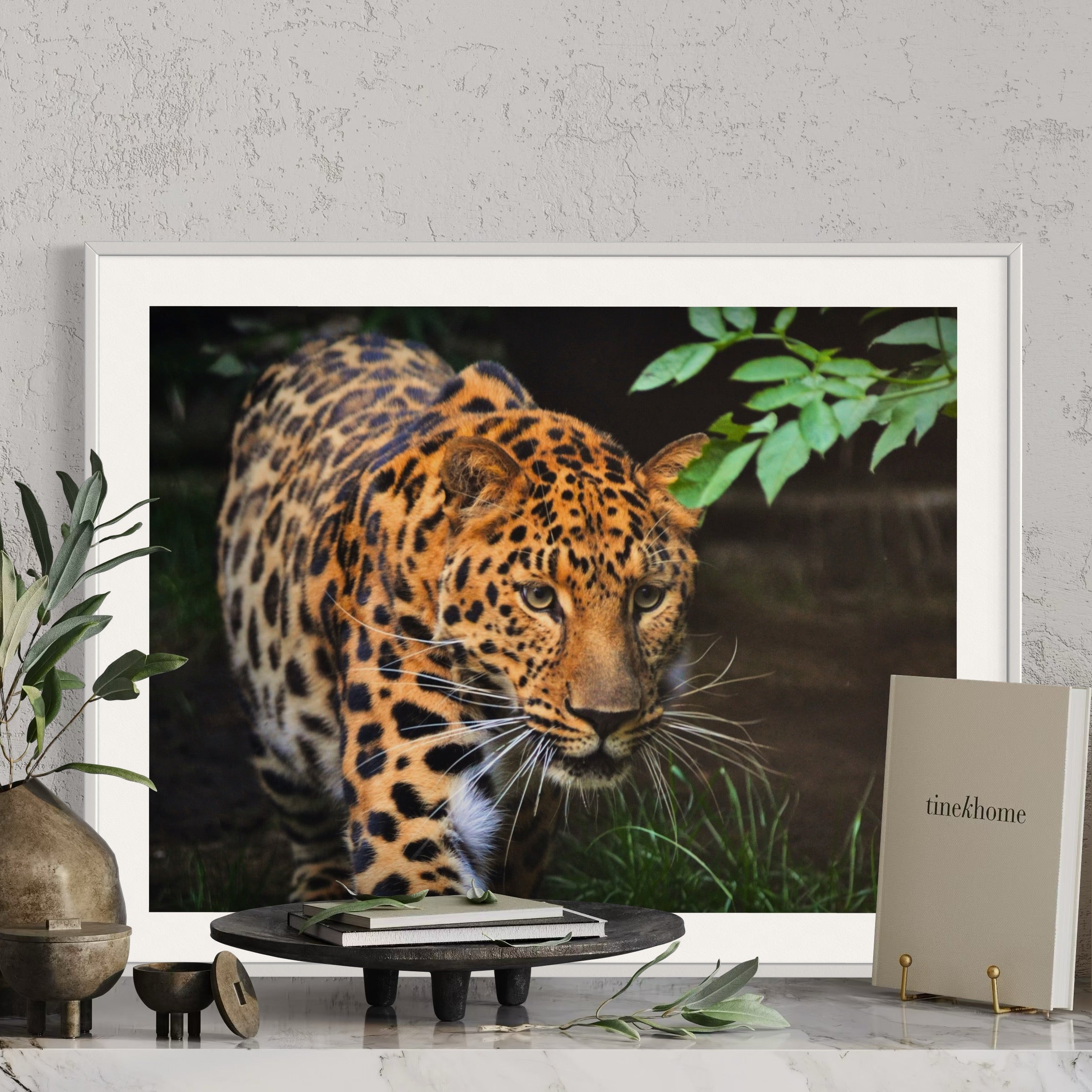 Predator’s Focus - Moderno Wall Art Wall Art