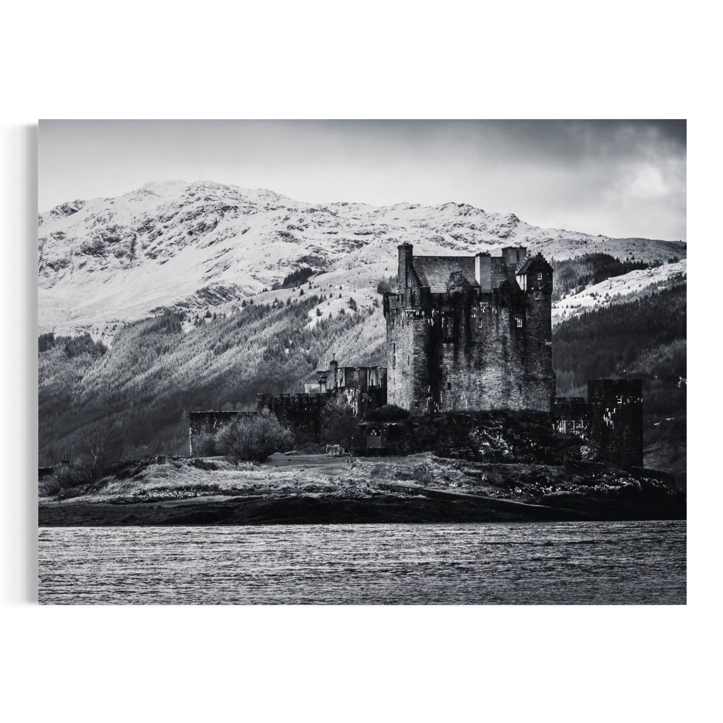 Castle on the Loch - Moderno Wall Art Wall Art