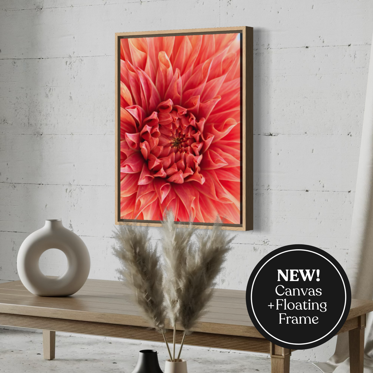 Dahlia in Detail