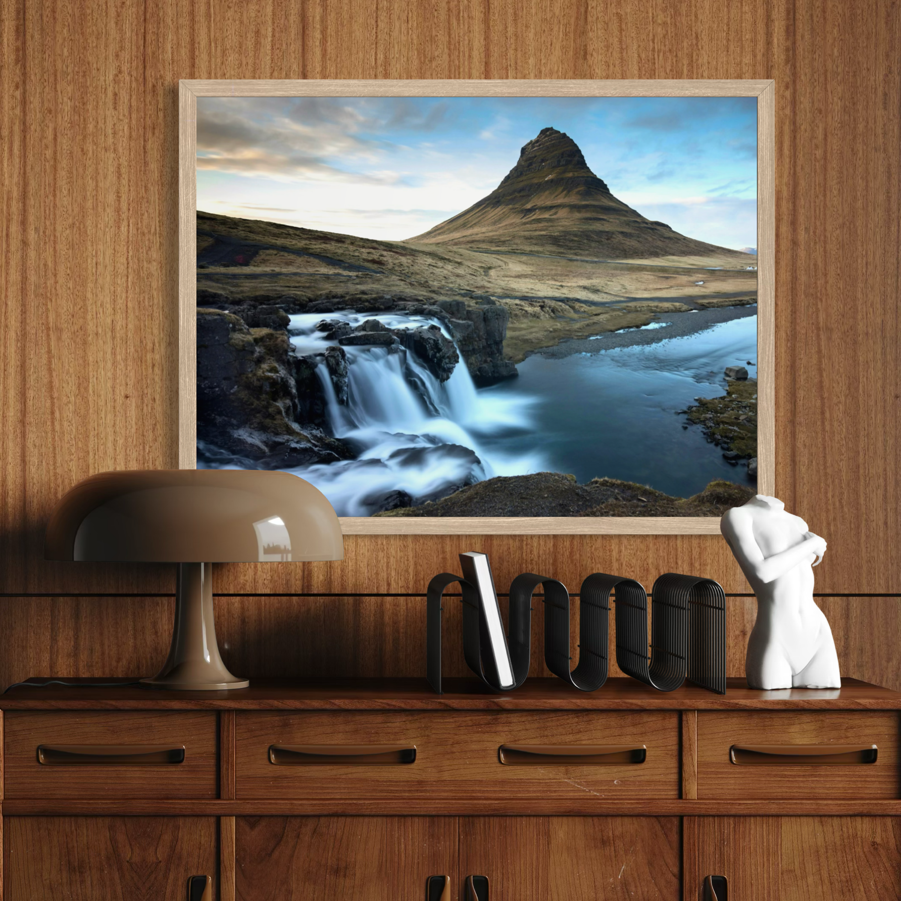 Kirkjufell Serenity
