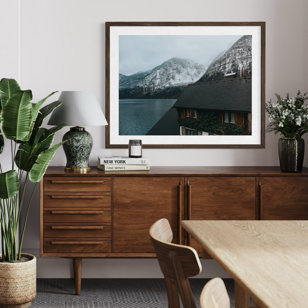 Casa junto al lago de invierno