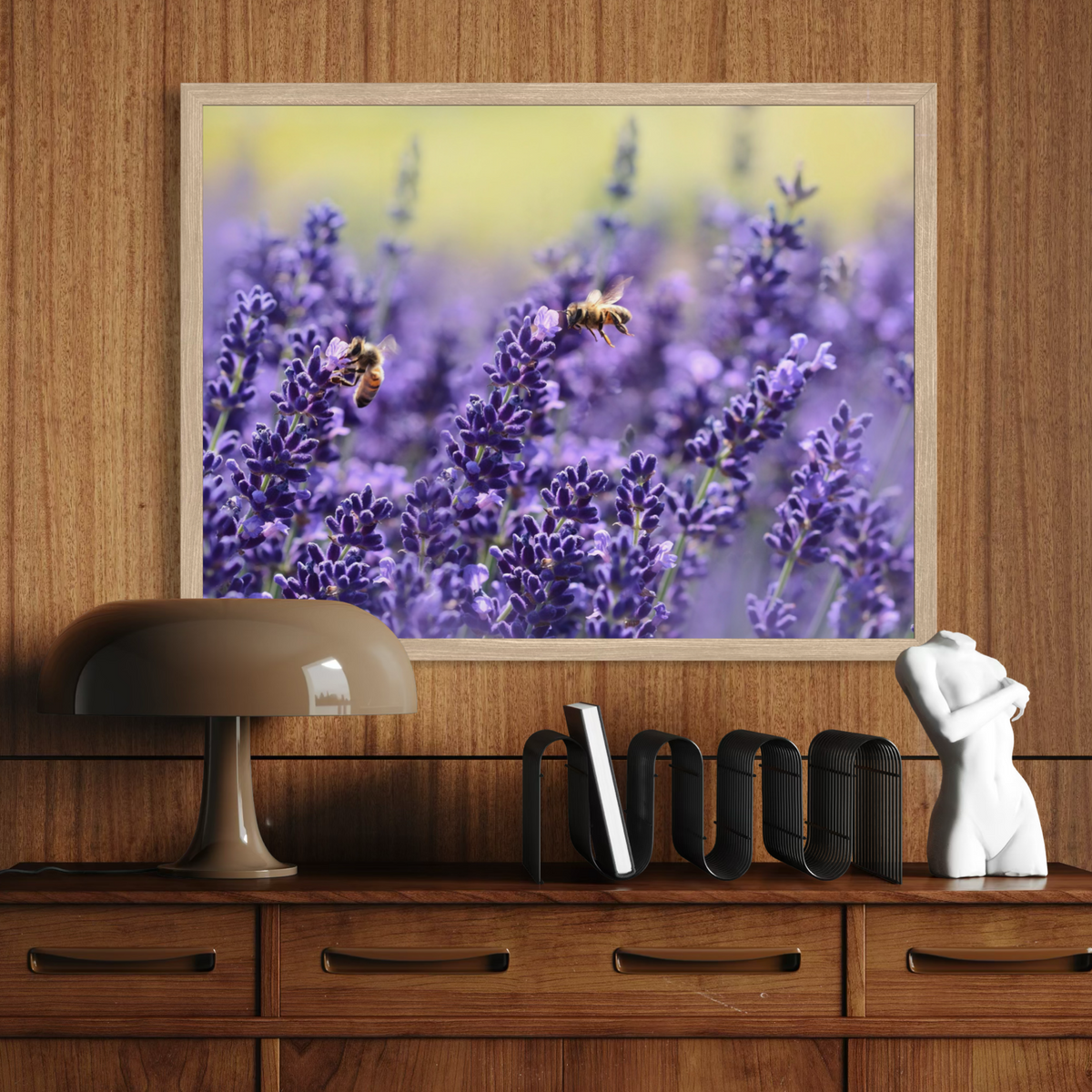 Abejas entre la lavanda