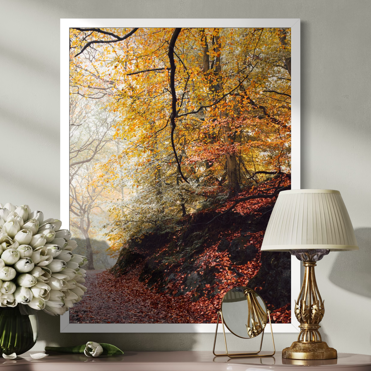 Le chemin coloré de l'automne