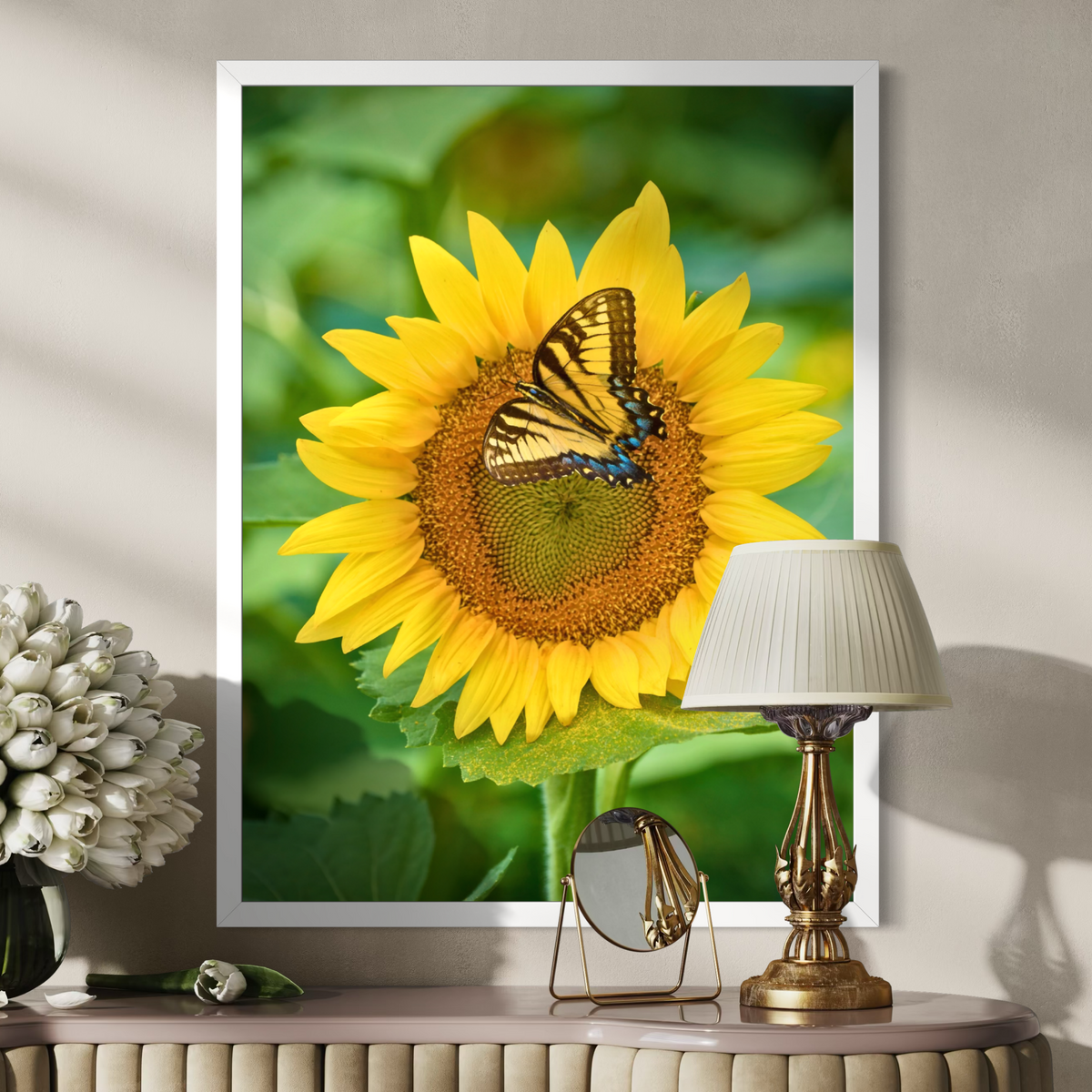 Mariposa y flor